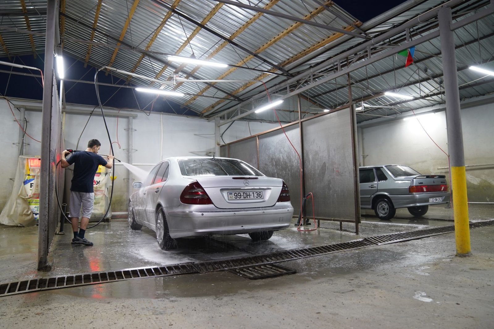 Teleskopická metla na auto: Ako vybrať správnu podľa vašich potrieb